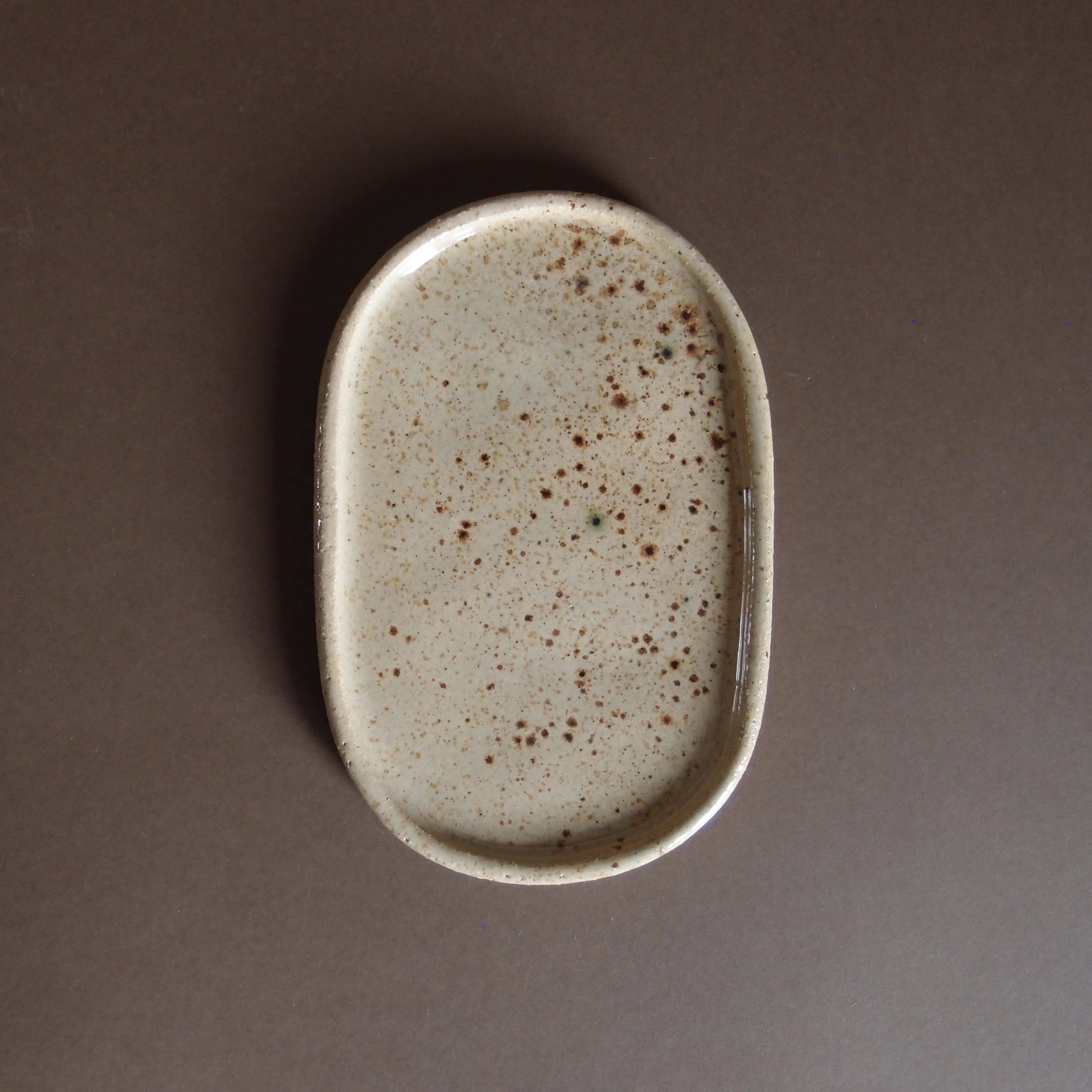 caramel_oval_plate